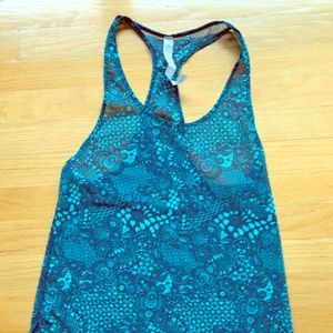Lululemon tank top